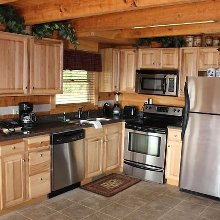 View! Private! Hot Tub,Pool Table,Fireplace,Relax! Sevierville Εξωτερικό φωτογραφία