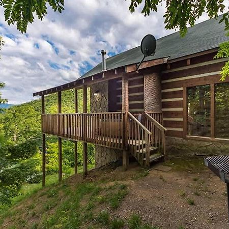 View! Private! Hot Tub,Pool Table,Fireplace,Relax! Sevierville Εξωτερικό φωτογραφία