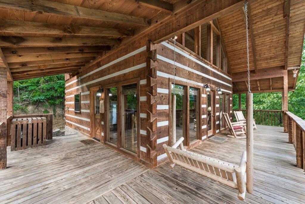 View! Private! Hot Tub,Pool Table,Fireplace,Relax! Sevierville Εξωτερικό φωτογραφία