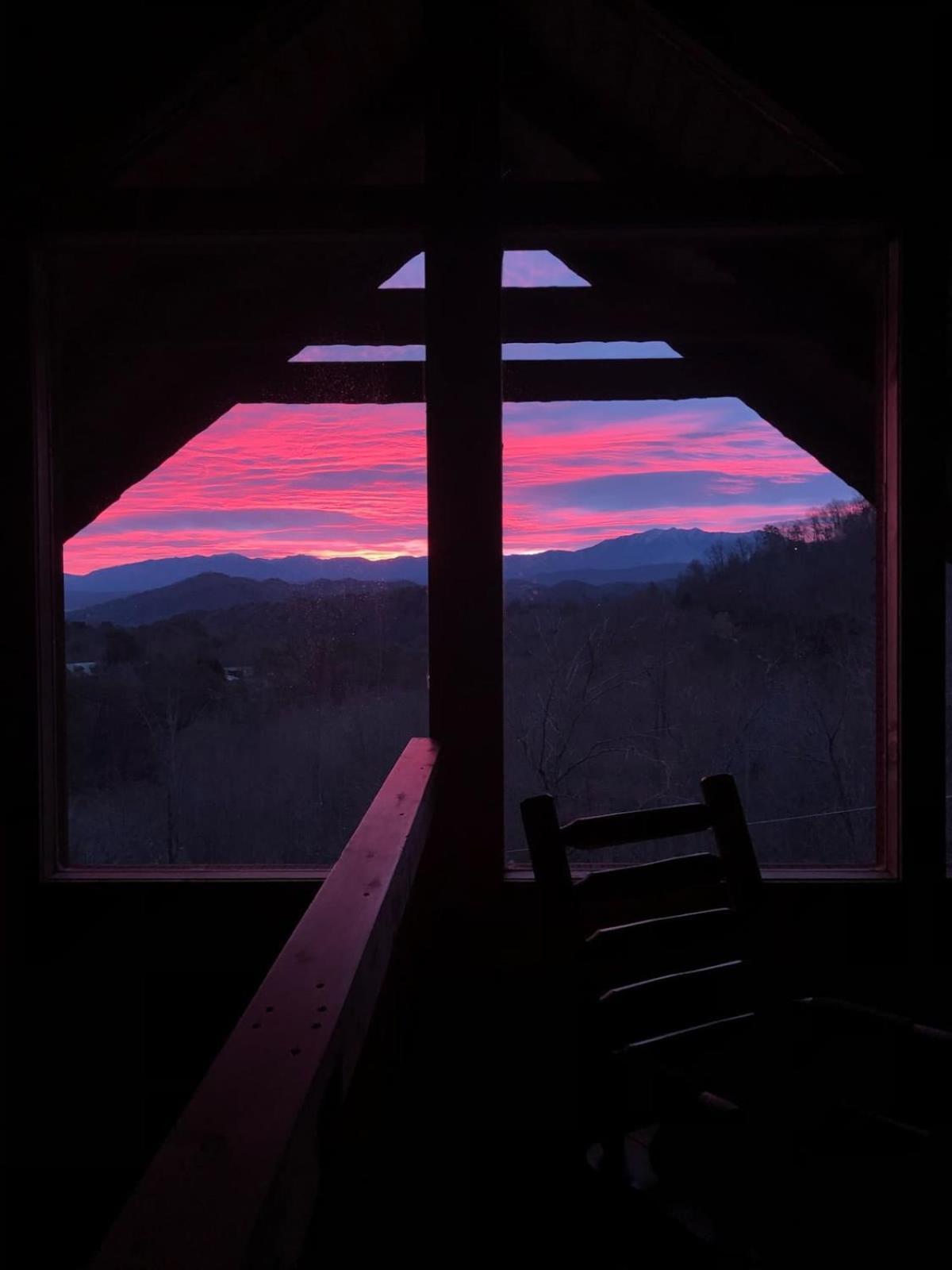 View! Private! Hot Tub,Pool Table,Fireplace,Relax! Sevierville Εξωτερικό φωτογραφία